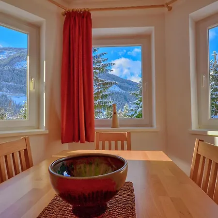 Dunn - By Alpen Lägenhet *